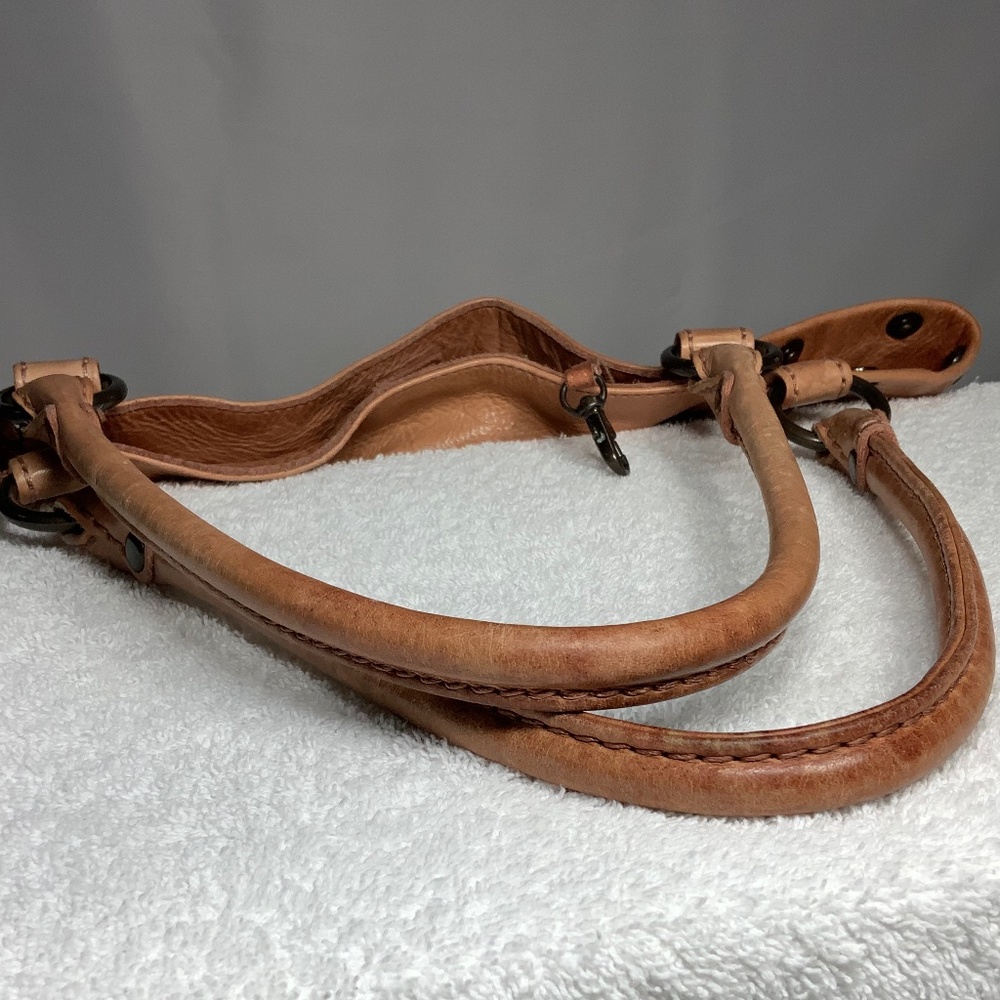 Frye Melissa Leather Beige/Peach Shoulder Bag - Picture 15 of 16